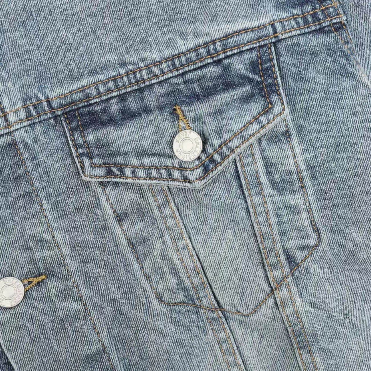 Balenciaga Retro Denim Jacket (3) - www.newkick.vip